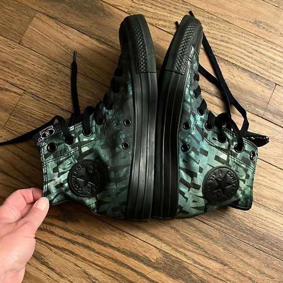 Converse Chuck Taylor All Star High x DC Comics Joker Like New - Picture 3 of 13